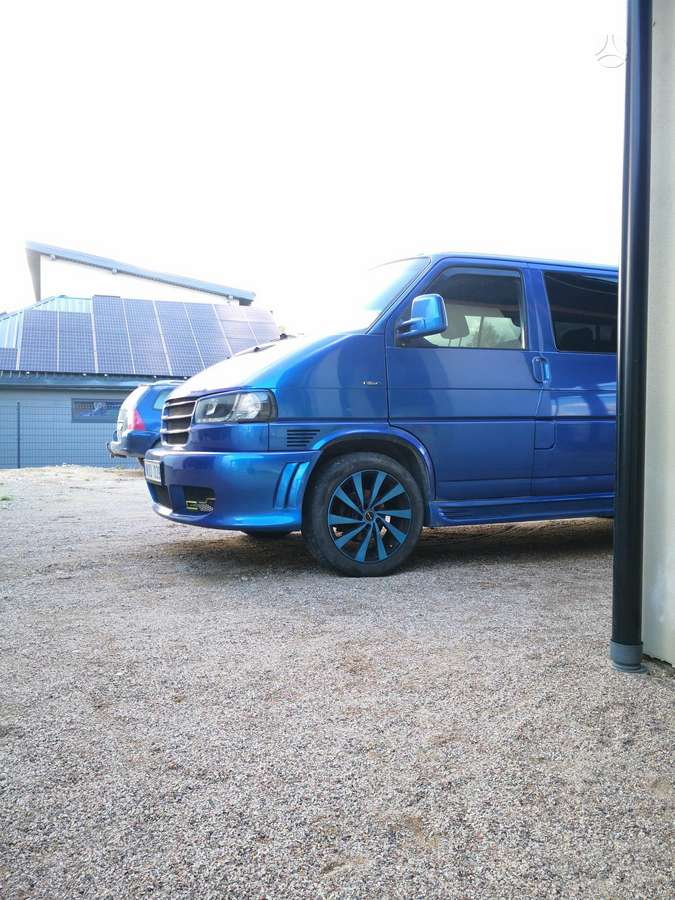 Volkswagen Caravelle - 3