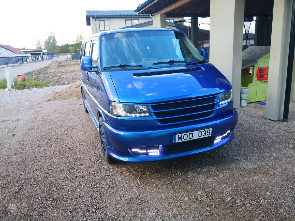 Volkswagen Caravelle - 6