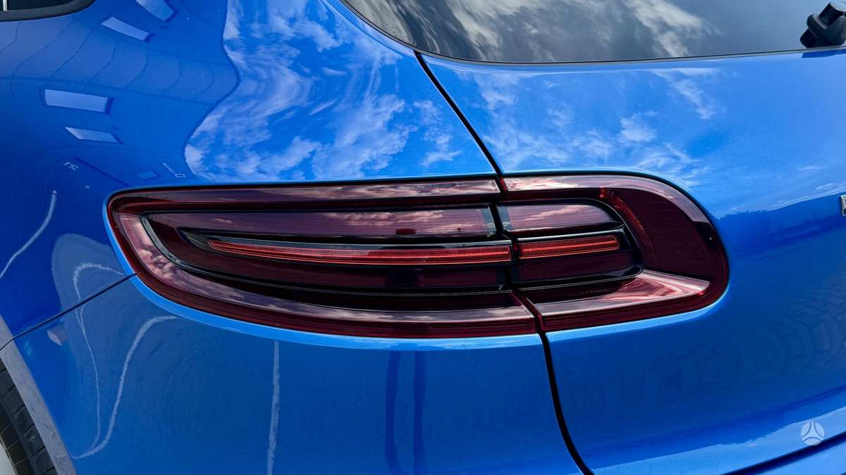 Porsche Macan, 2.0 l., Внедорожник / Кроссовер