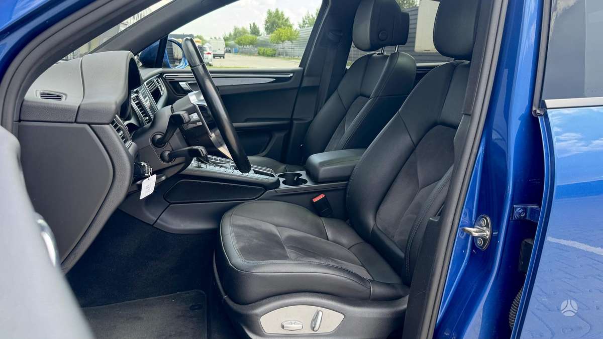 Porsche Macan, 2.0 l., Внедорожник / Кроссовер