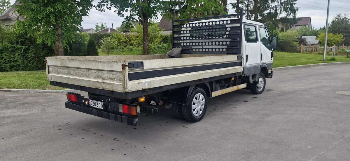 Mitsubishi Cantur, сдвоенная кабина