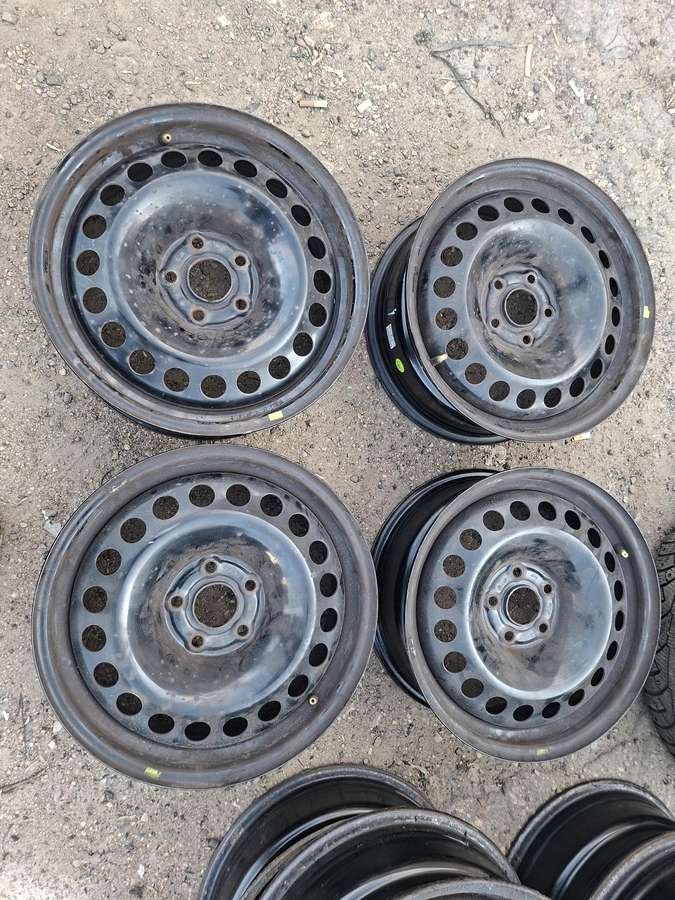 Opel, plieniniai štampuoti, R16