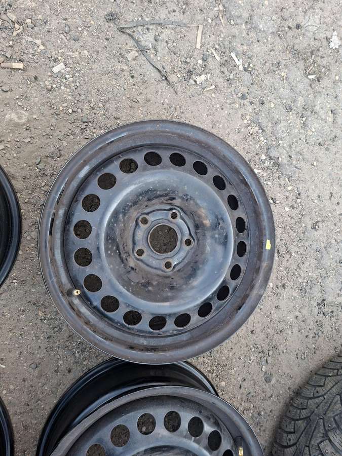 Opel, plieniniai štampuoti, R16
