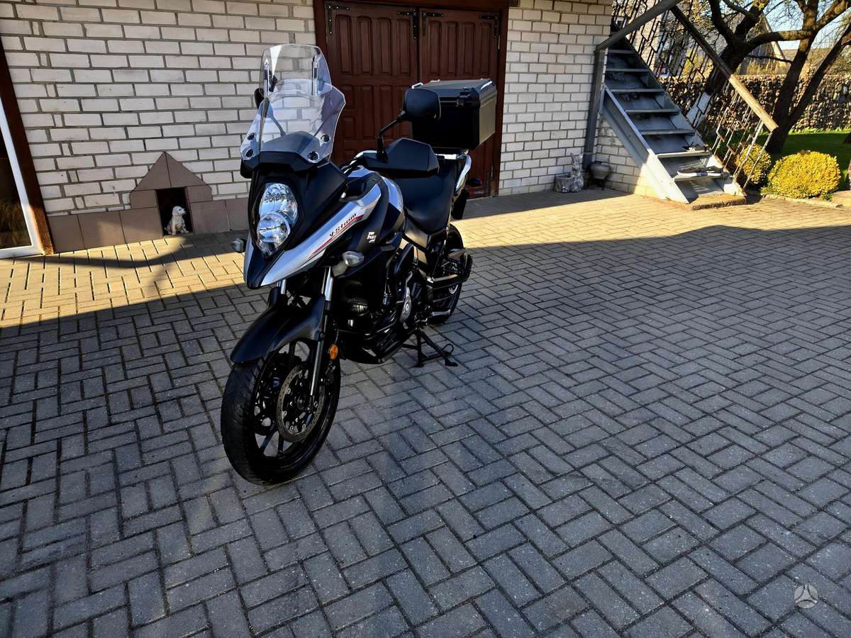 Suzuki DL (V-Strom) 650cc, enduro / adventure