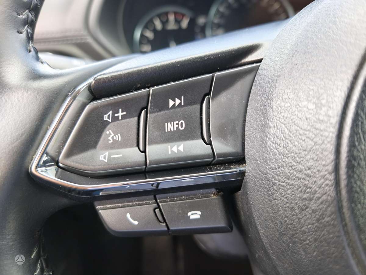 Mazda CX-5, 2.0 l., off-road / crossover