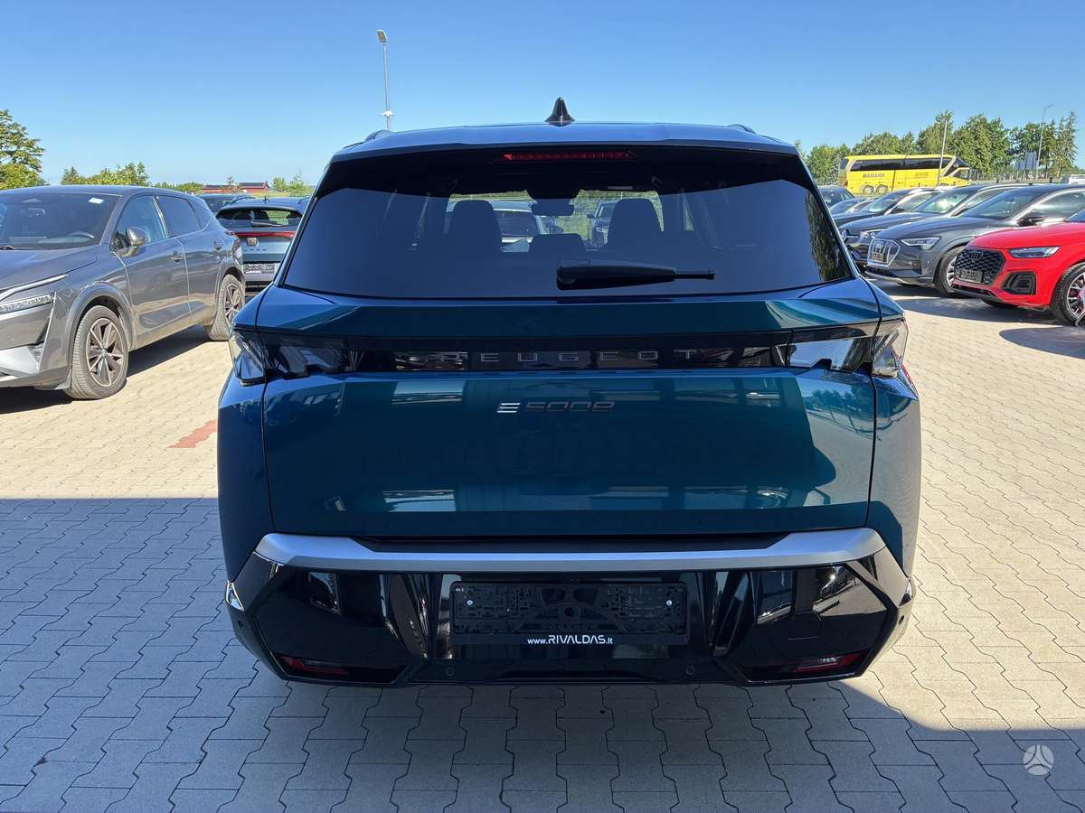 Peugeot E-5008, off-road / crossover