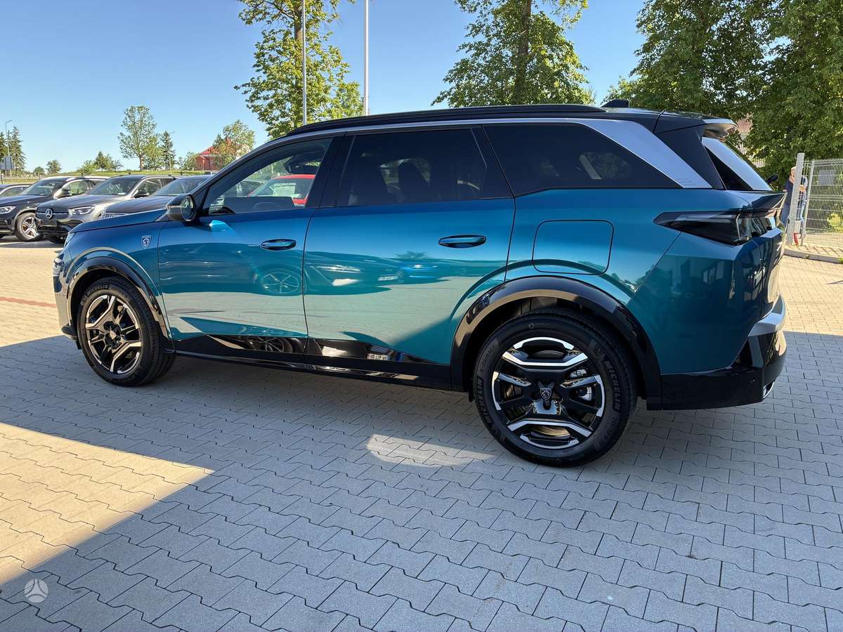 Peugeot E-5008, off-road / crossover