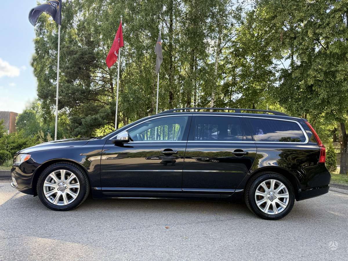 Volvo V70, 2.0 l., Универсал