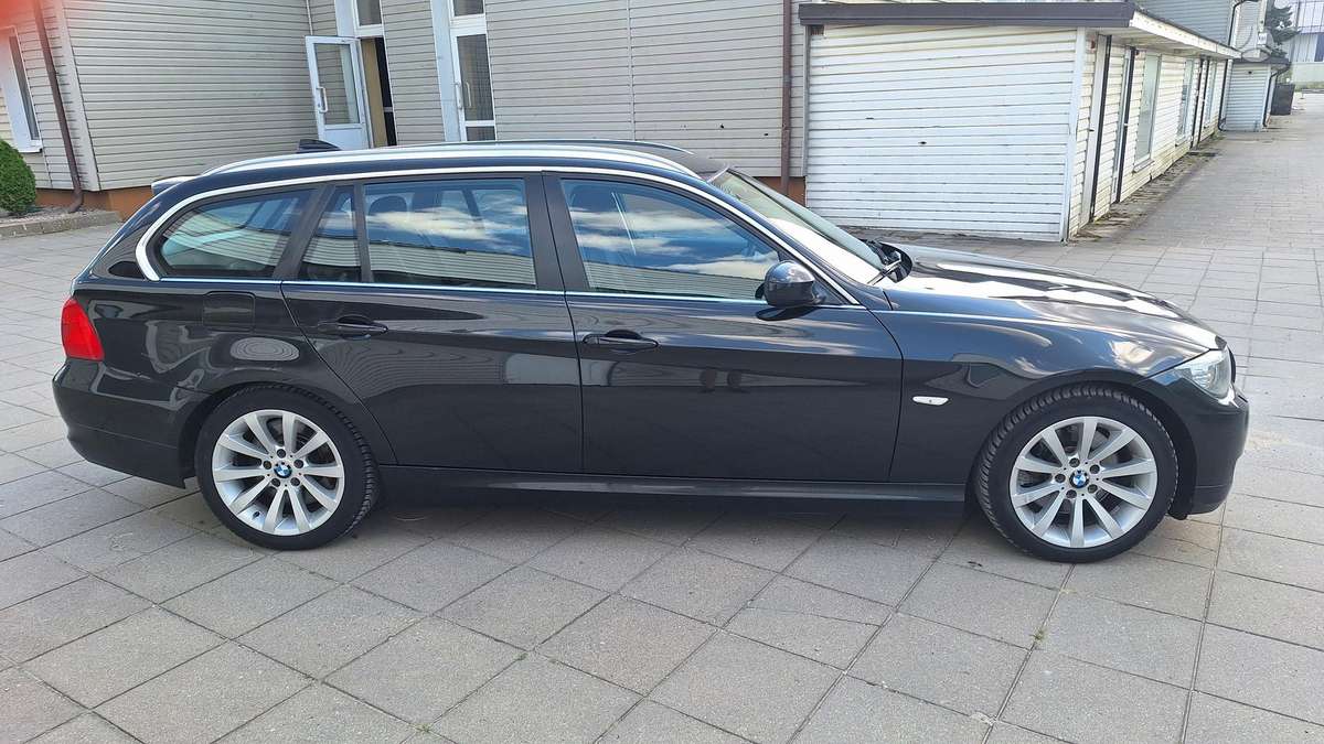 BMW 325, 3.0 l., universalas