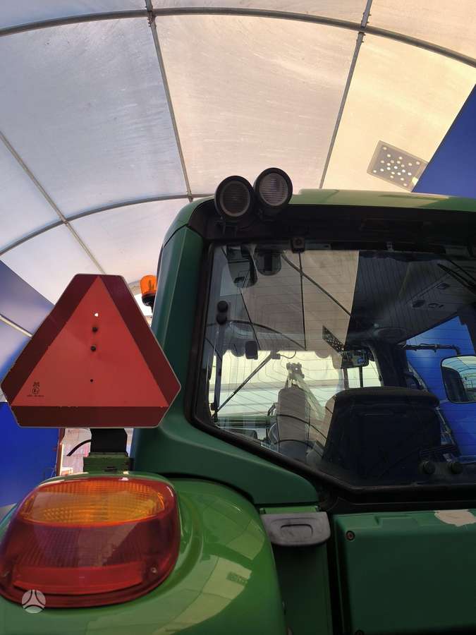 John Deere 6920S, traktoriai