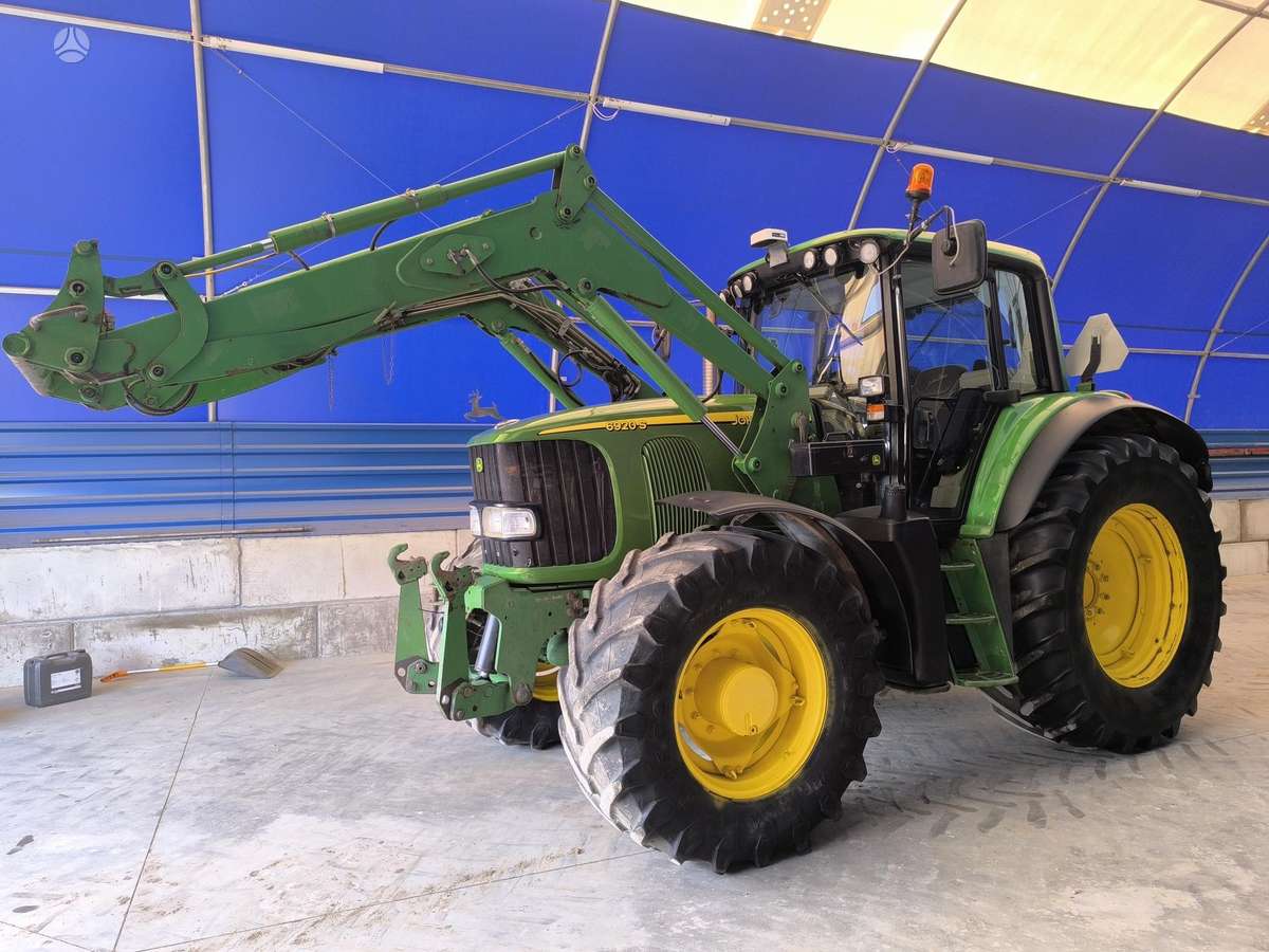 John Deere 6920S, traktoriai