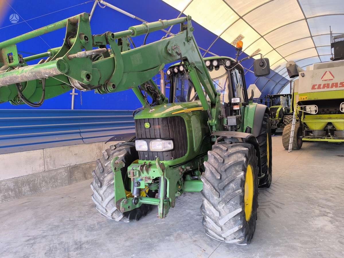 John Deere 6920S, traktoriai