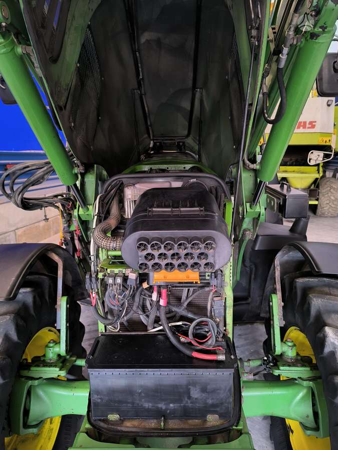 John Deere 6920S, traktoriai