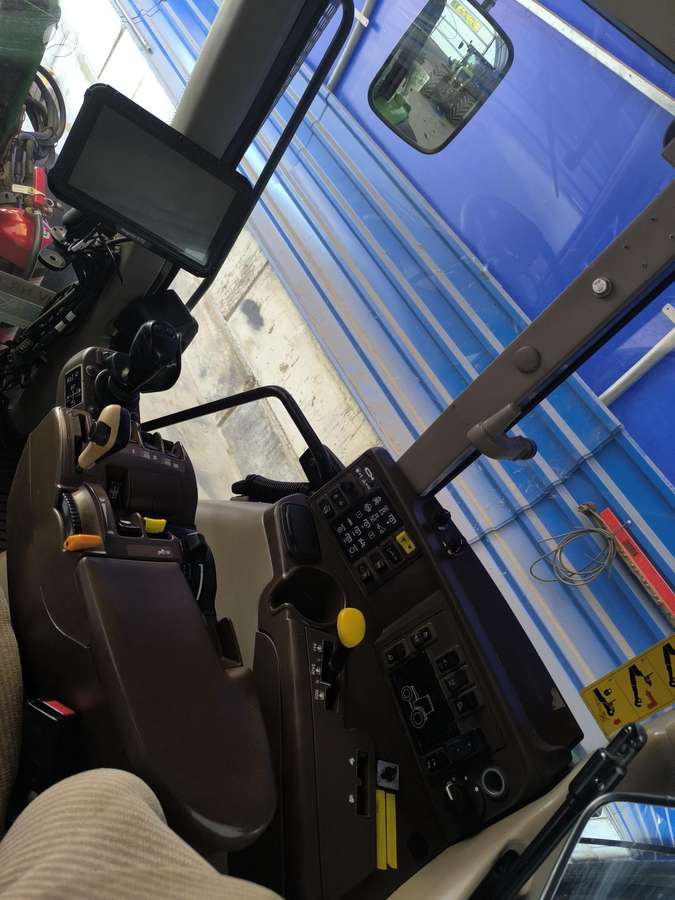 John Deere 6920S, traktoriai