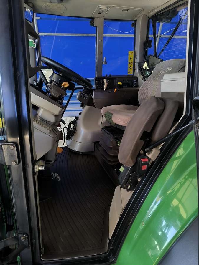 John Deere 6920S, traktoriai