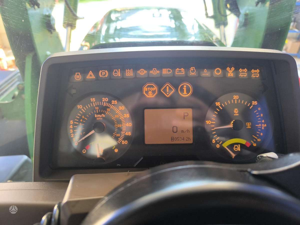John Deere 6920S, traktoriai