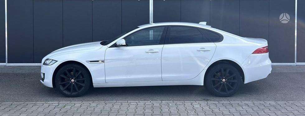 Jaguar XF, 2.0 l., Седан