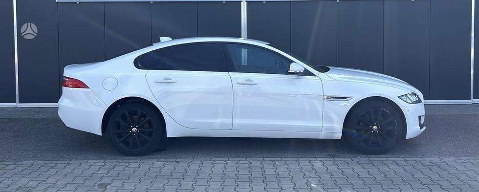 Jaguar XF, 2.0 l., Седан