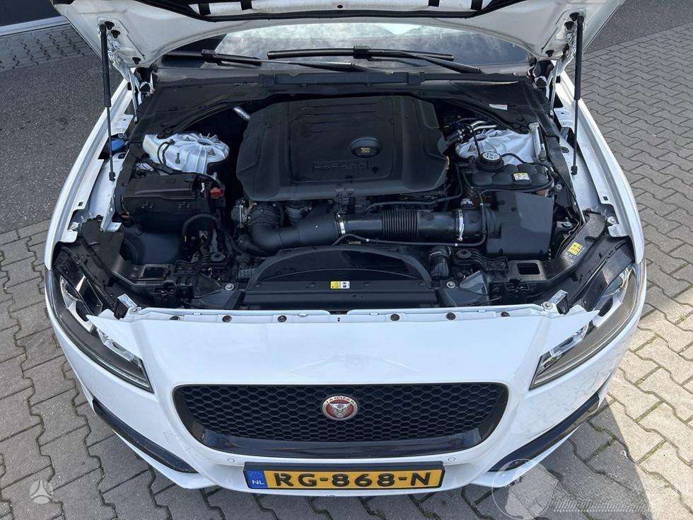 Jaguar XF, 2.0 l., Седан