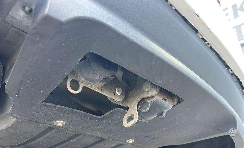 Jaguar XF, 2.0 l., Седан