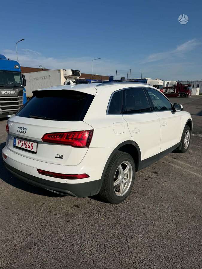 Audi Q5, 2.0 l., mpv / minivan