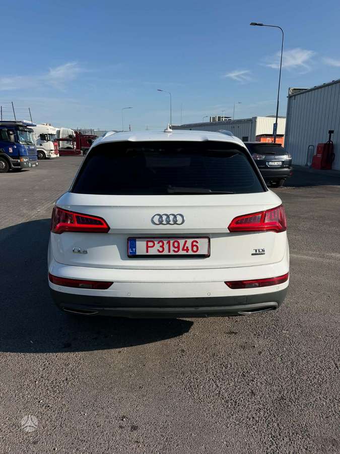 Audi Q5, 2.0 l., mpv / minivan