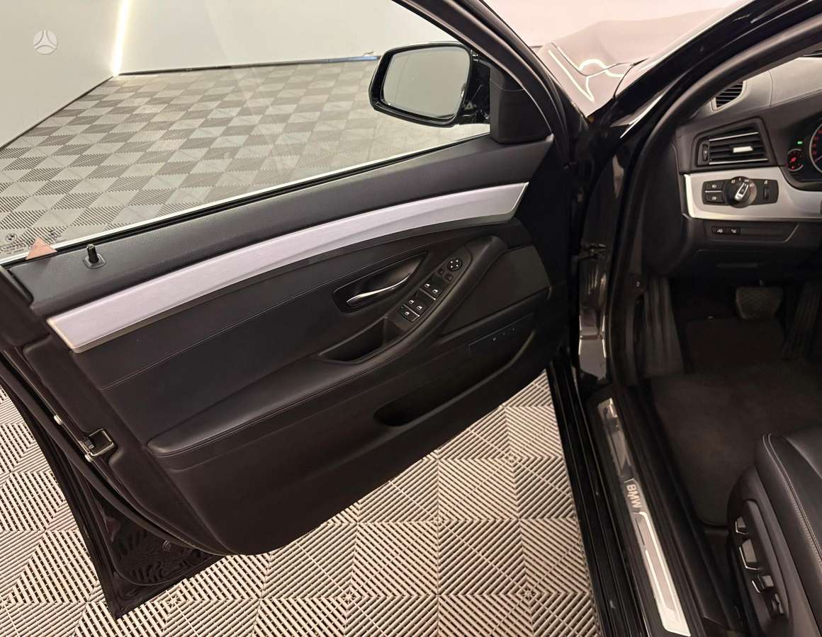 BMW 520, 2.0 l., universalas