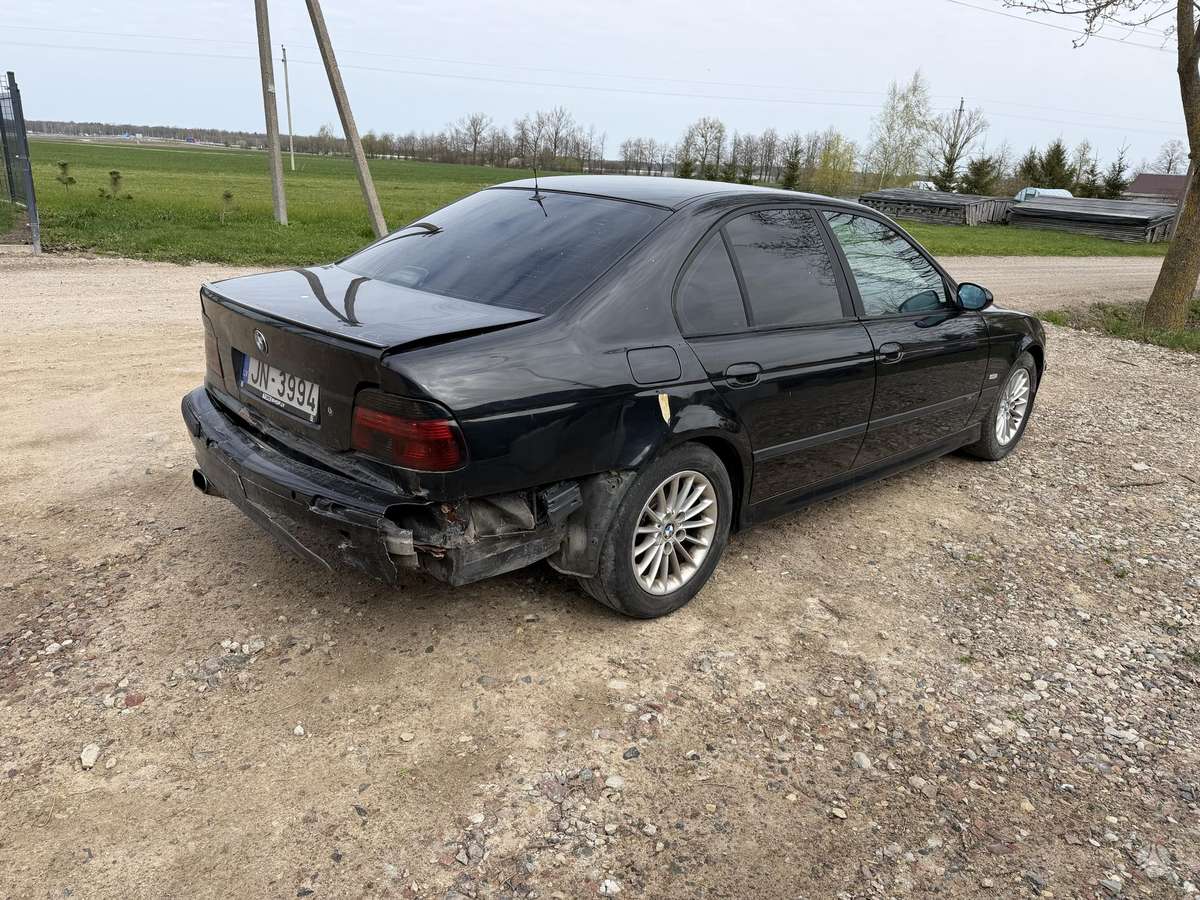 BMW 530, 2.9 l., Седан