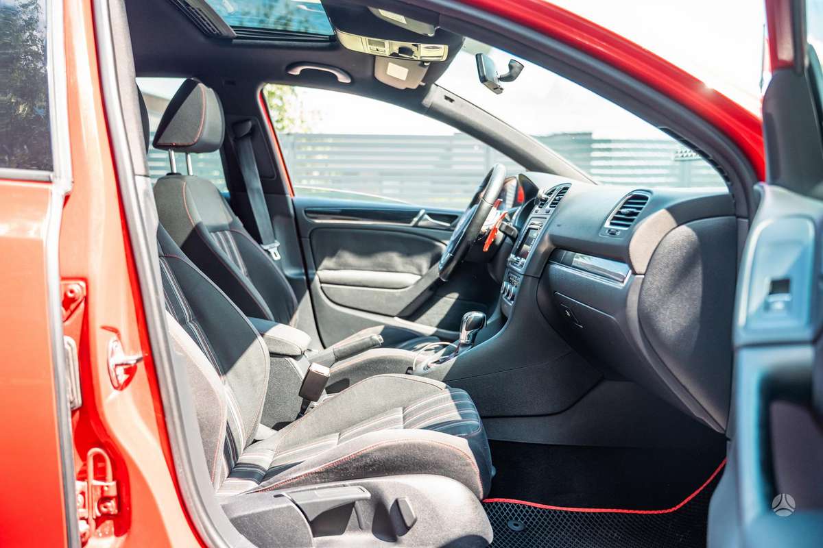 Volkswagen Golf, 2.0 l., Хэтчбек