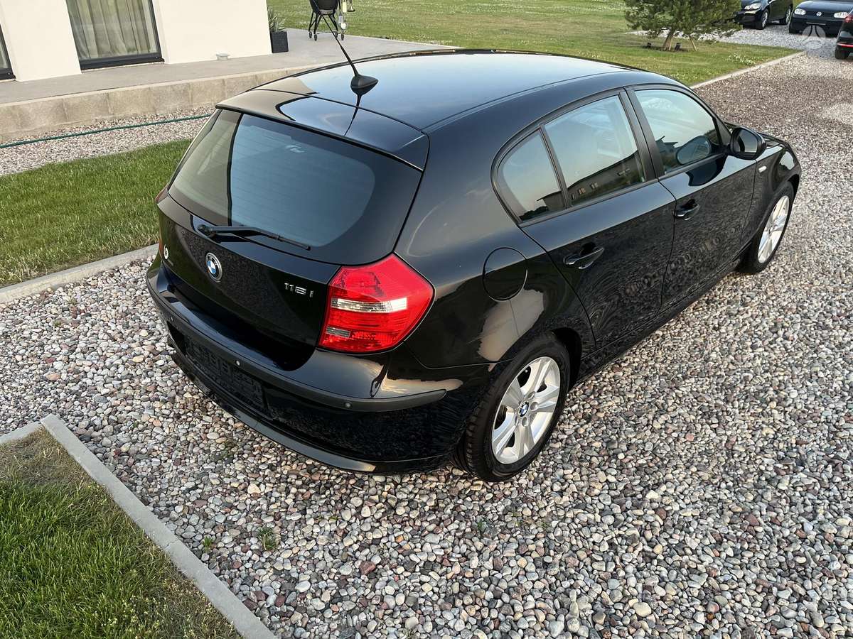 BMW 118, 2.0 l., hatchback