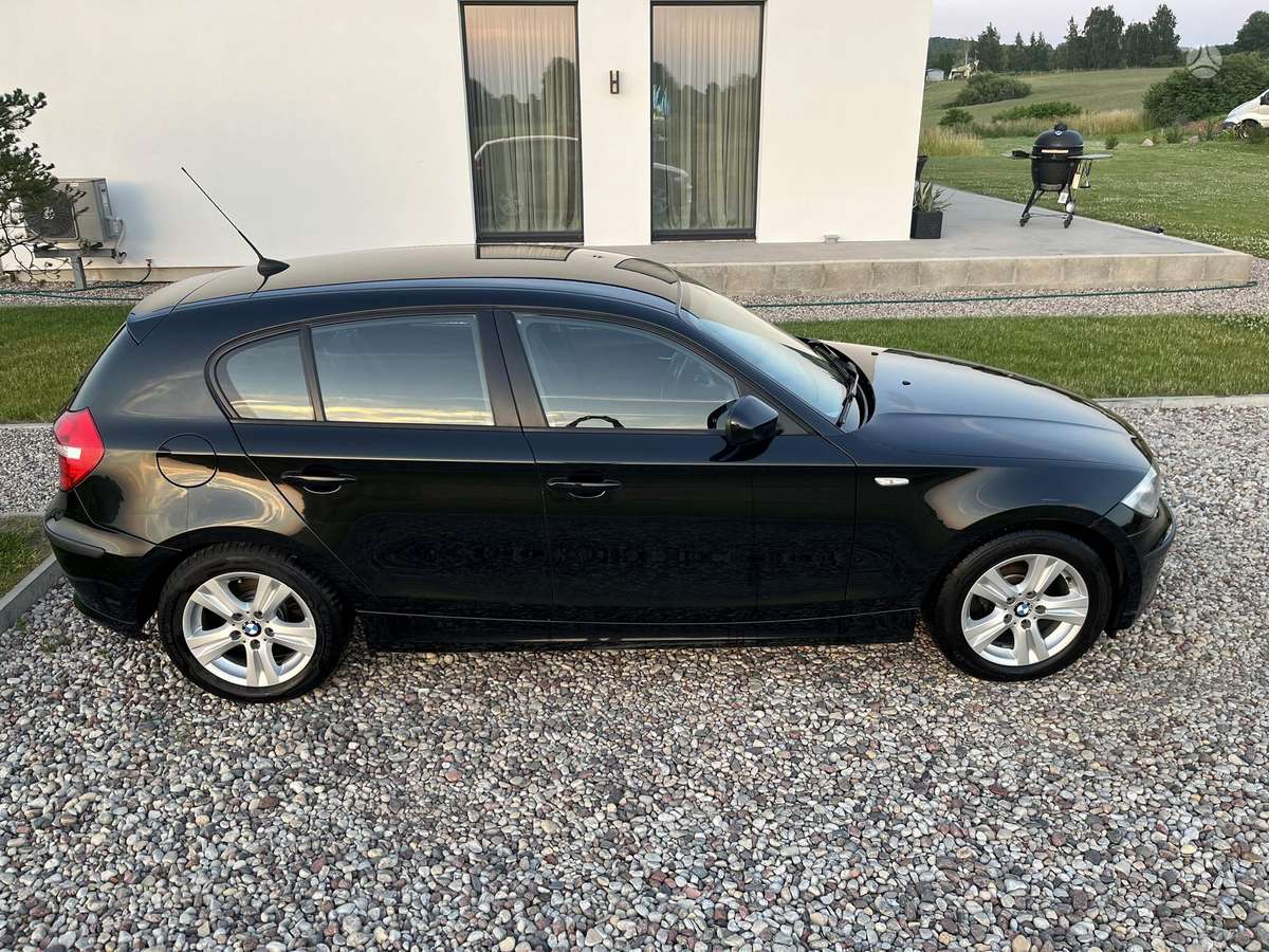 BMW 118, 2.0 l., hatchback