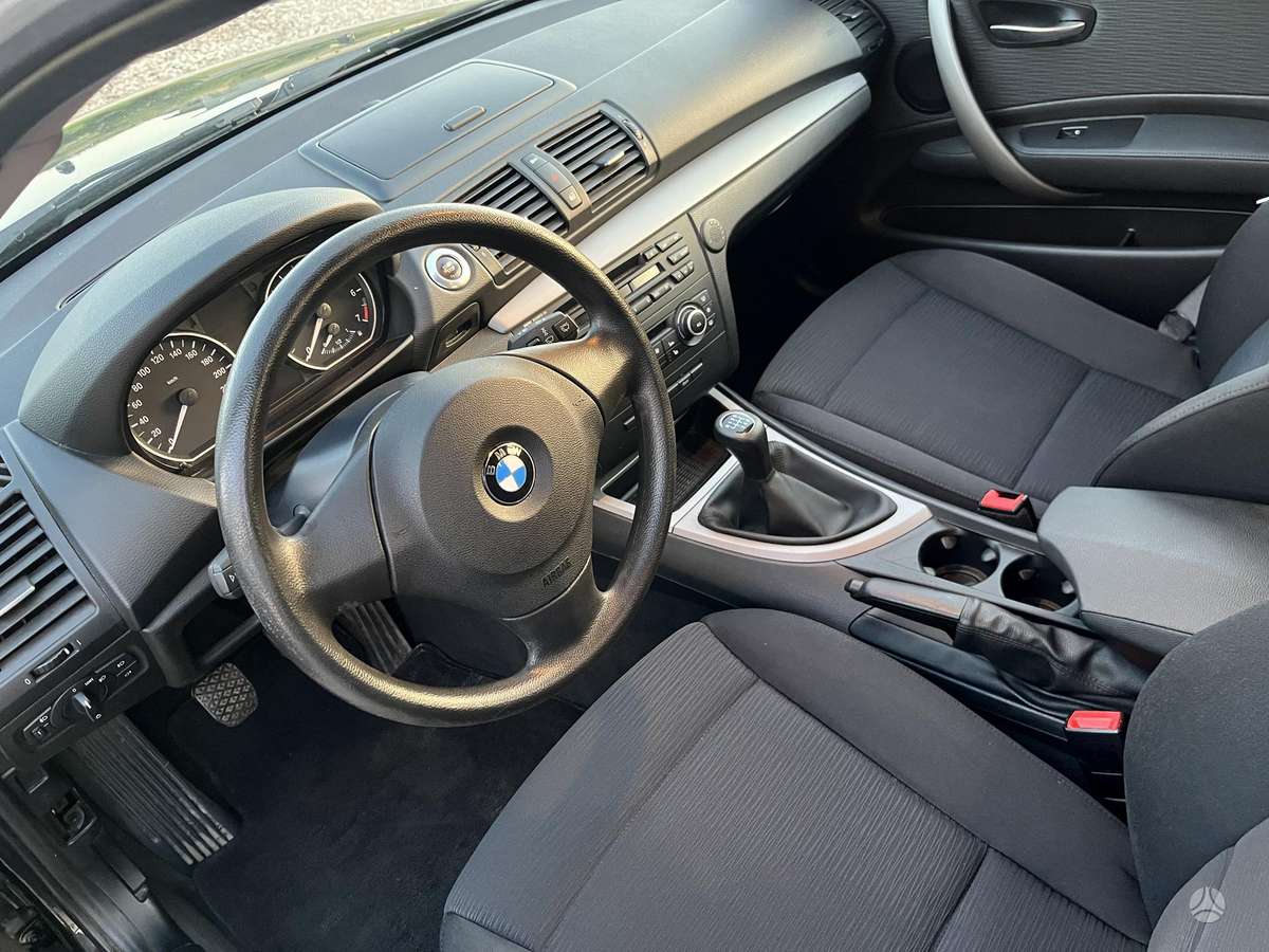 BMW 118, 2.0 l., Хэтчбек