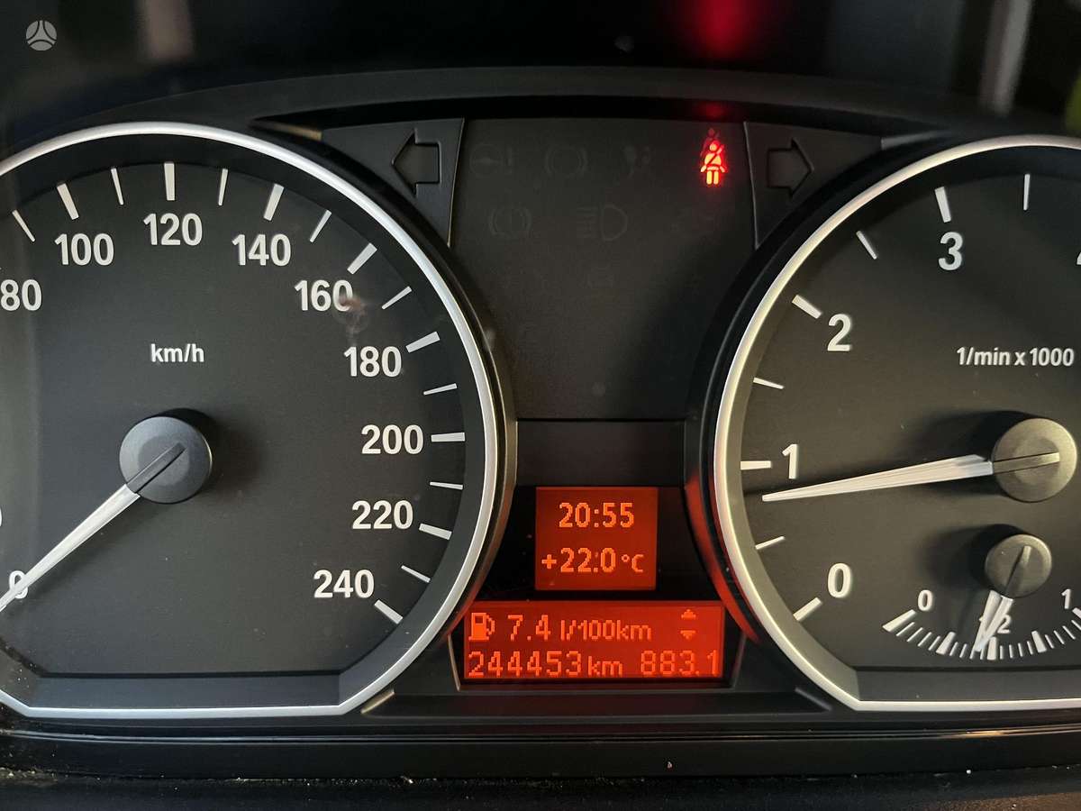 BMW 118, 2.0 l., Хэтчбек