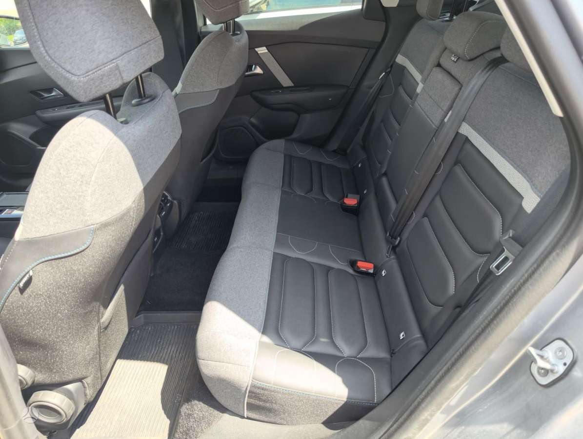 Citroen C4, 1.2 l., Хэтчбек