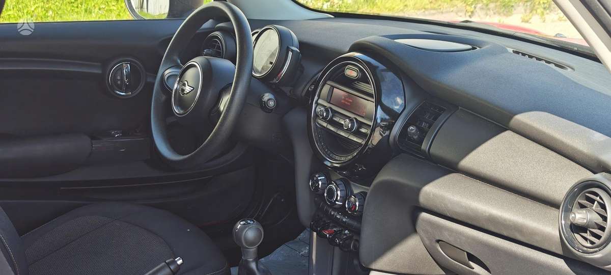 Mini One, 1.2 l., hatchback