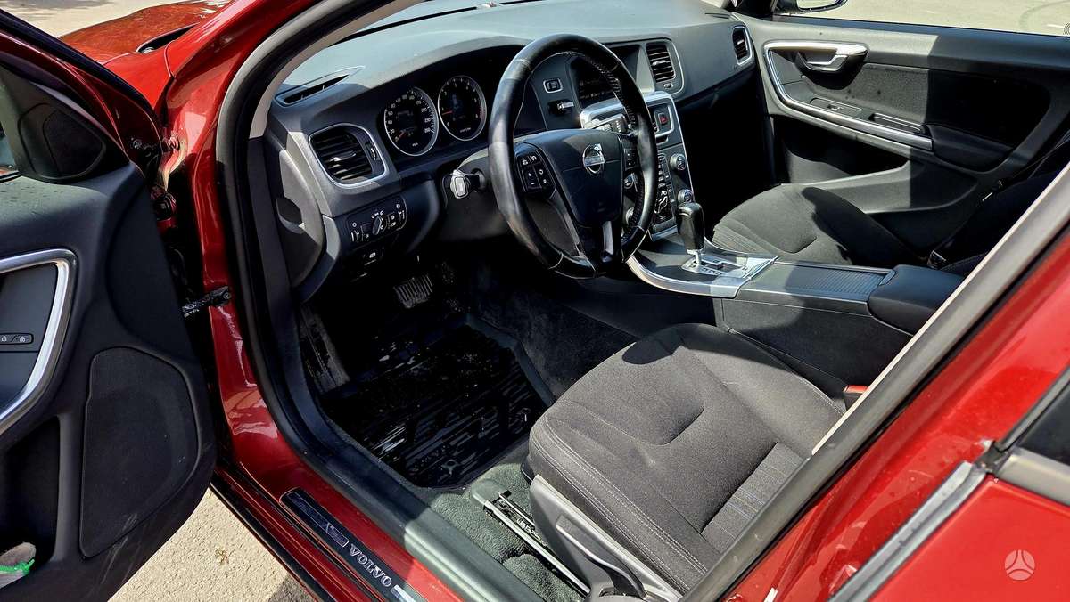 Volvo V60, 2.4 l., wagon