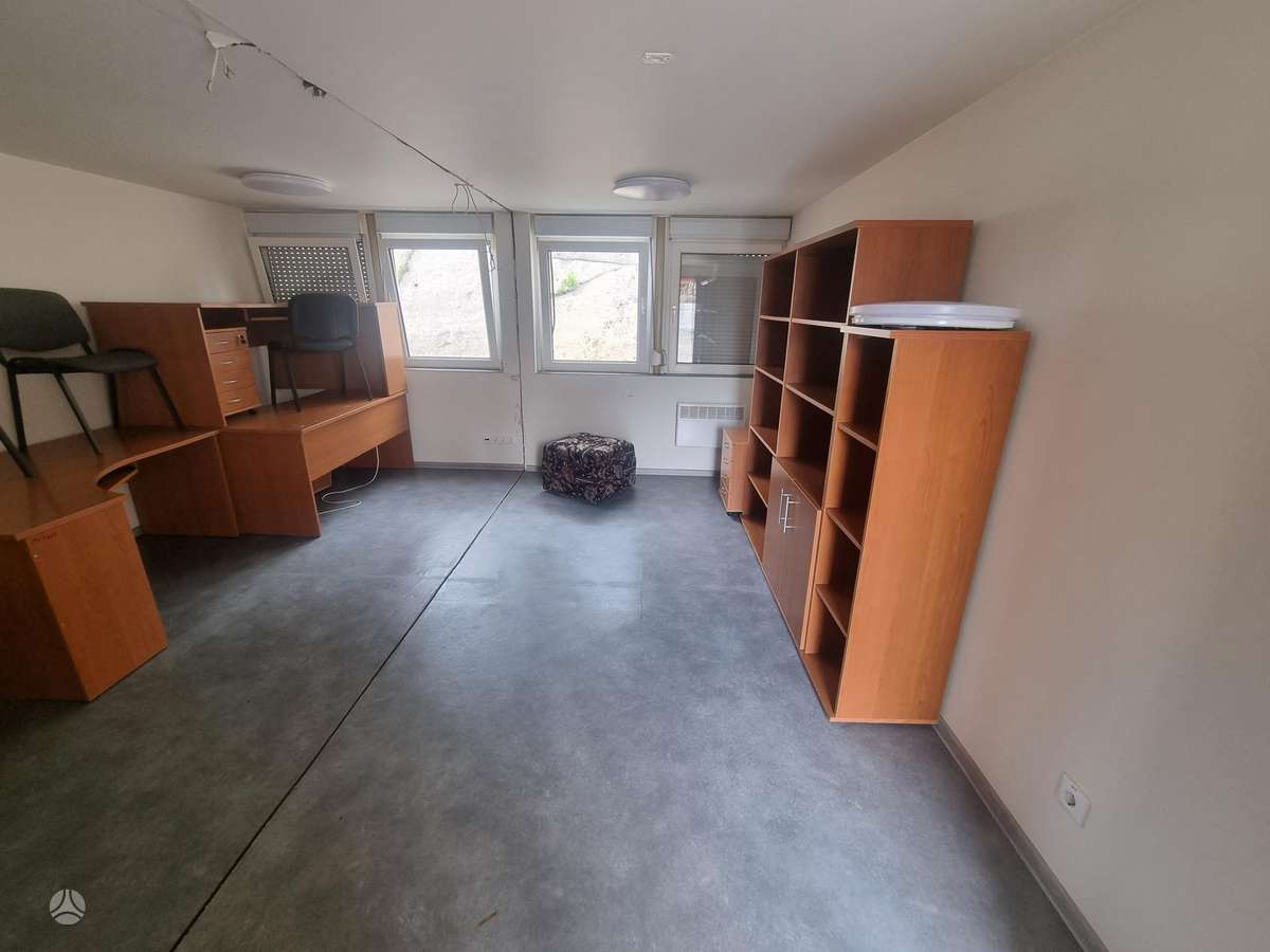 Elise 700 6x6, construction site / office containers
