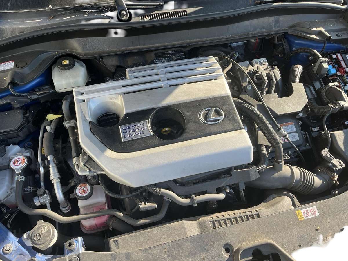 Lexus UX 250h