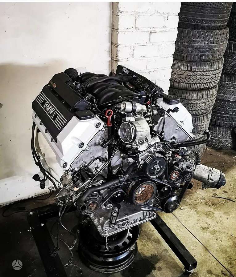 BMW 740, 4.0 l., Седан