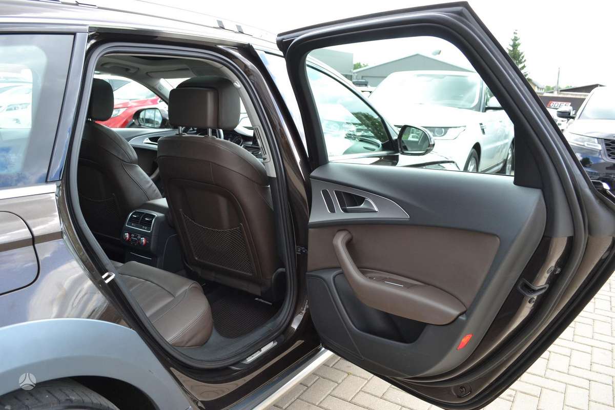 Audi A6 allroad, 3.0 l., Универсал