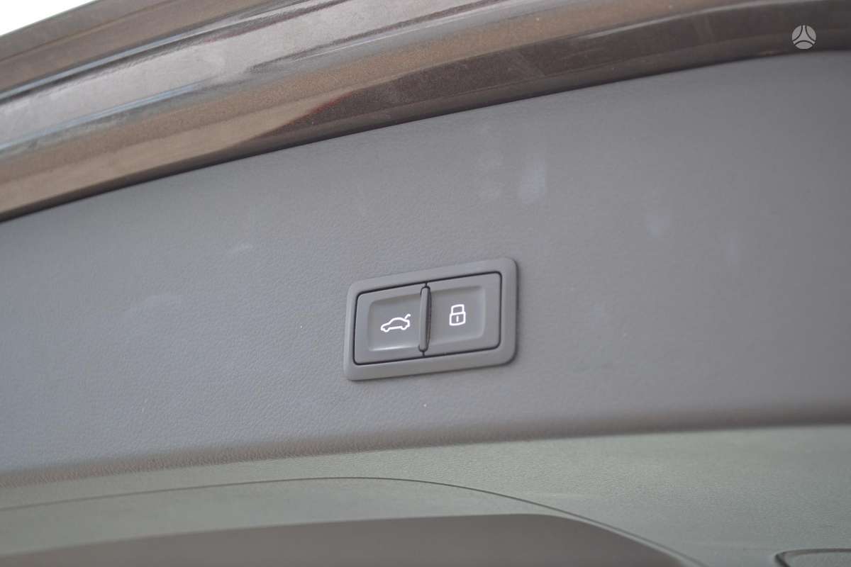 Audi A6 allroad, 3.0 l., Универсал