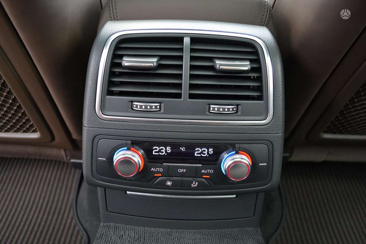 Audi A6 allroad, 3.0 l., Универсал