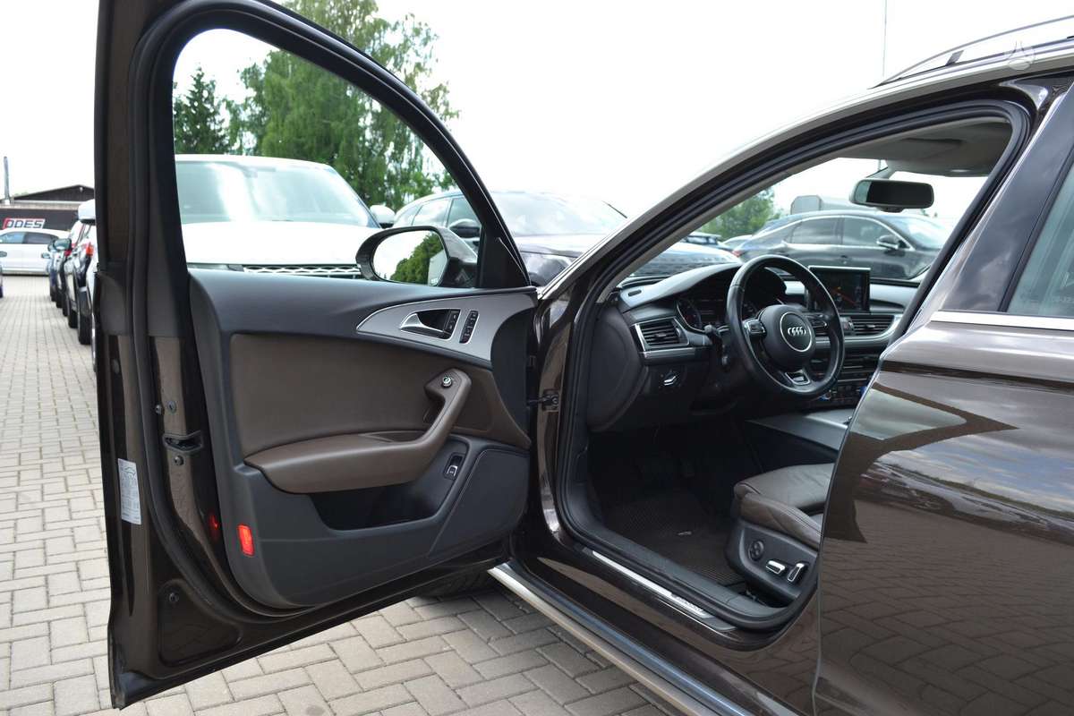 Audi A6 allroad, 3.0 l., Универсал