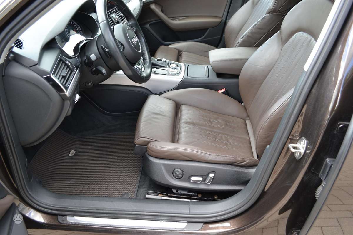 Audi A6 allroad, 3.0 l., Универсал