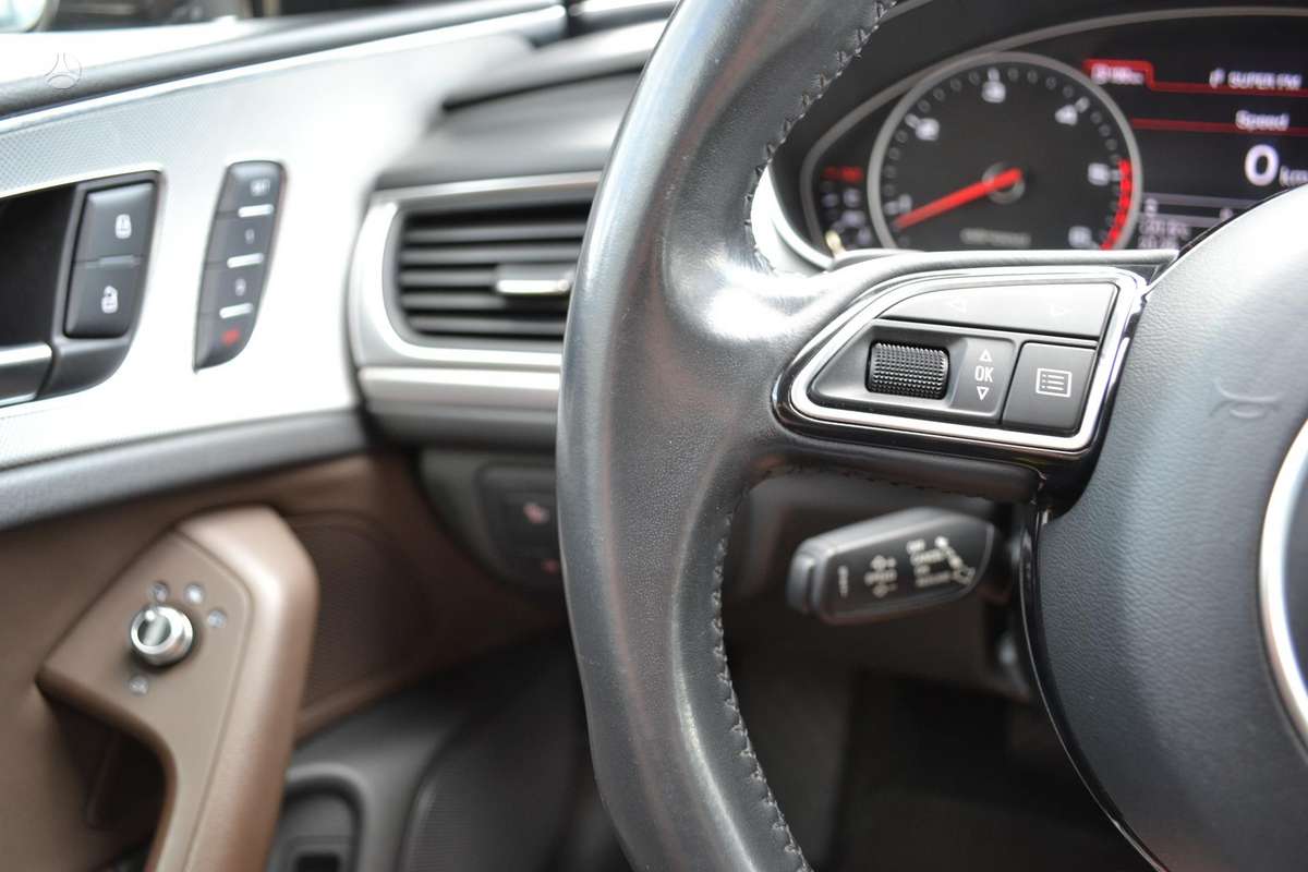 Audi A6 allroad, 3.0 l., Универсал