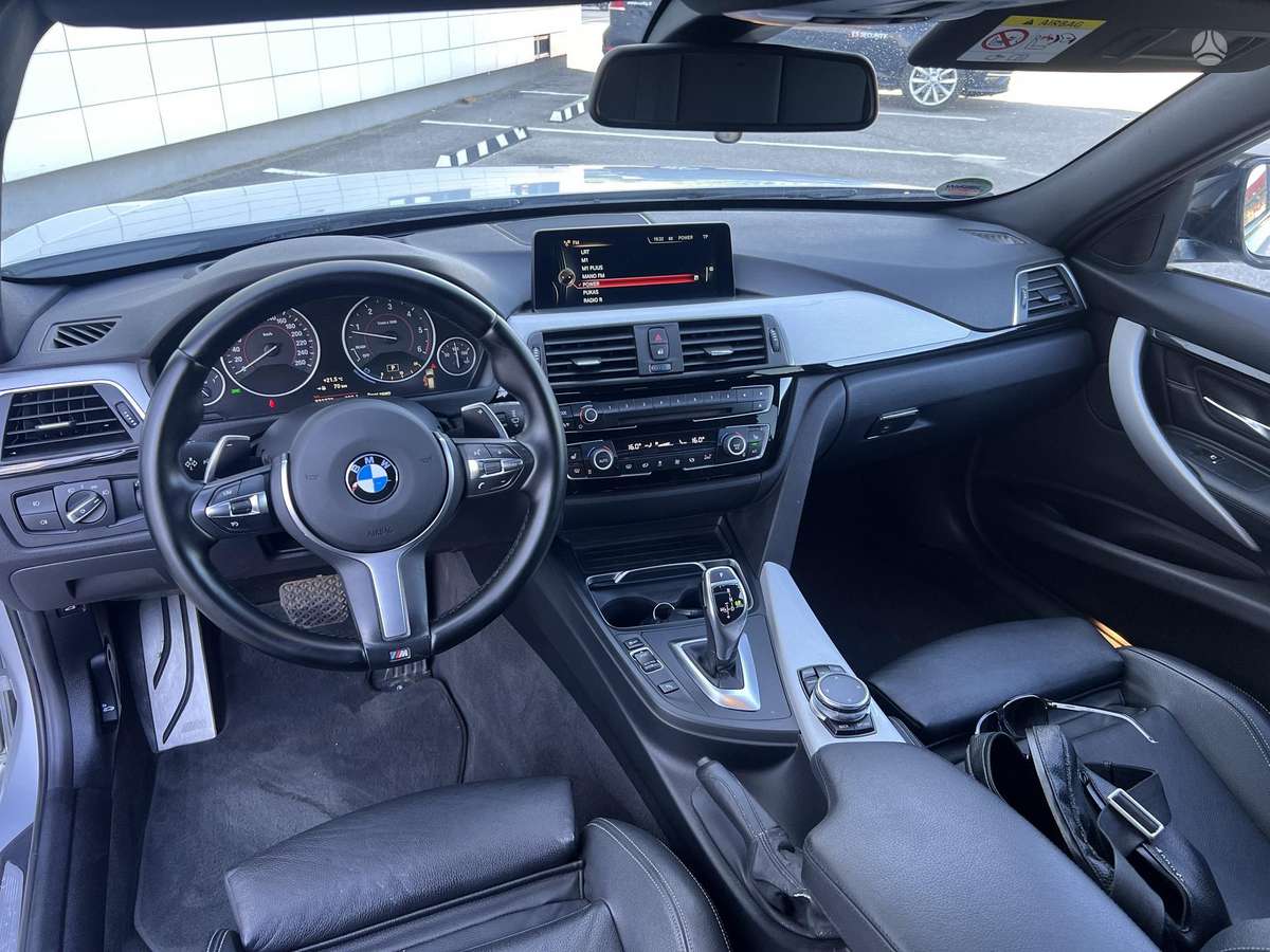 BMW 330, 3.0 l., wagon