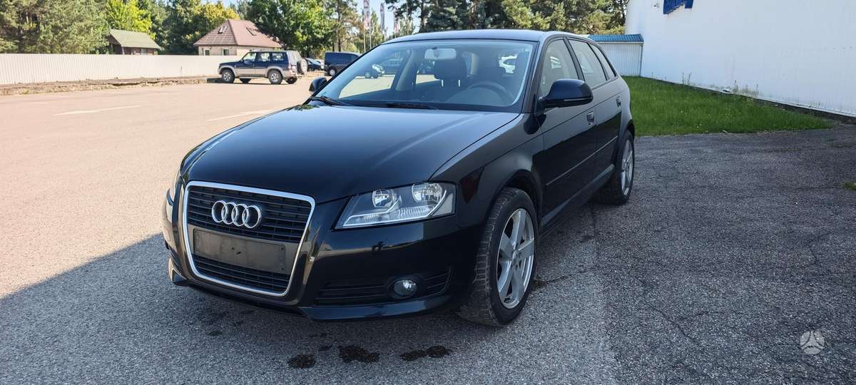 Audi A3, 1.8 l., hatchback