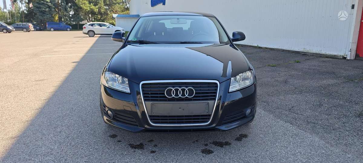 Audi A3, 1.8 l., hatchback