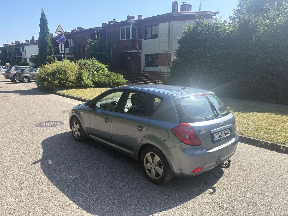 Kia Ceed, 1.6 l., hatchback