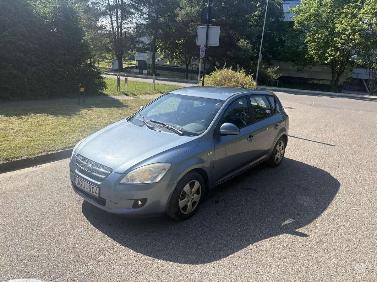 Kia Ceed, 1.6 l., hatchback